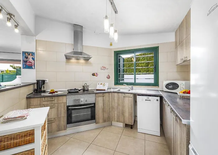 Lilly By * Albufeira